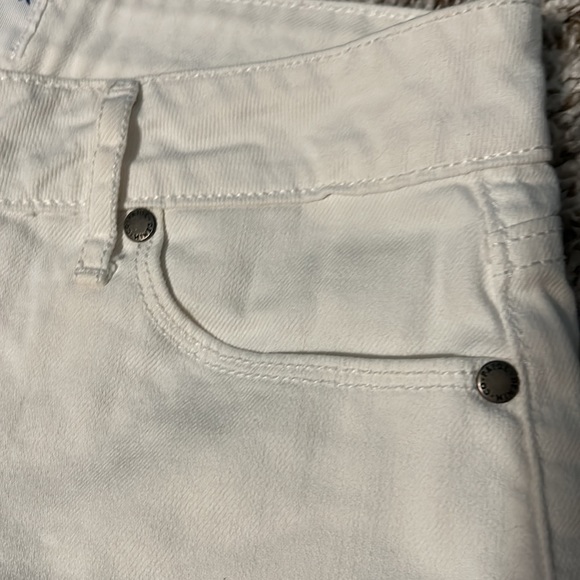 White Paige shorts so perfect but too big for me:/ size 27 - Picture 4 of 6